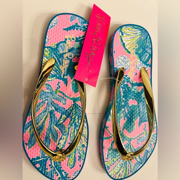 Lily Pulitzer Tropical Print Flip Flop - Picture 3 of 5